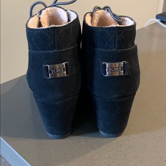 TOMS Wedge Shoes - Picture 3 of 4